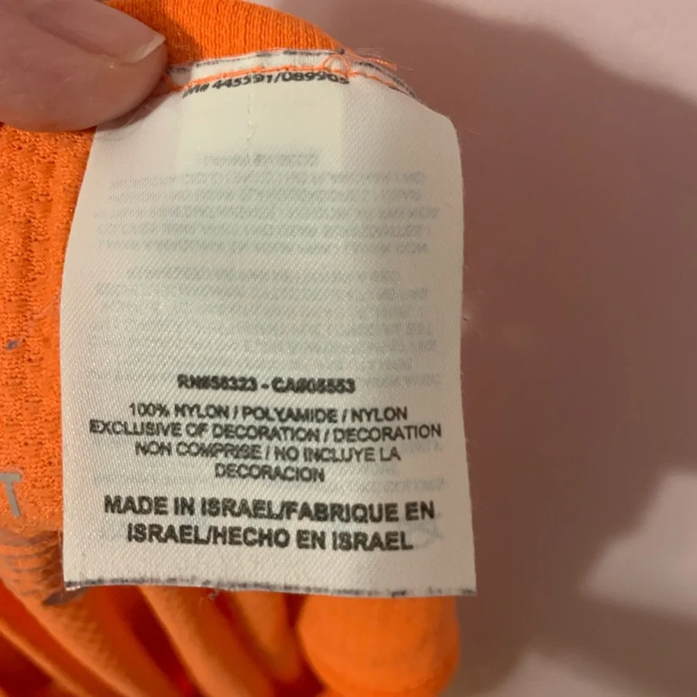 3/25$ Nike long sport top - Picture 4 of 4